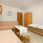 Pensión Skorpion 3*